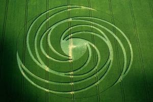 22.) Spiral Crescents, Hackpen Hill, UK (1999)